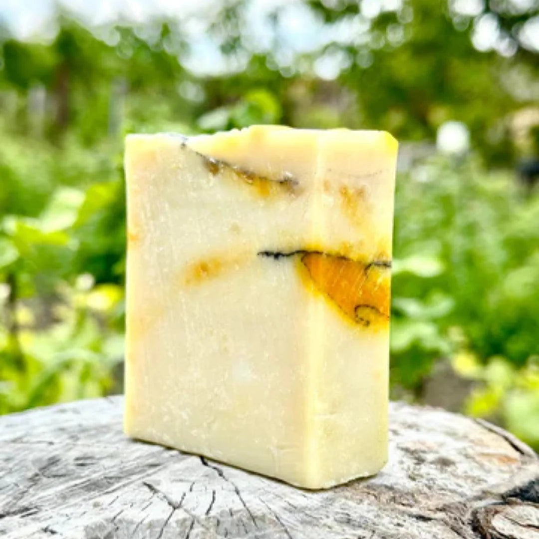 Săpun cu Lavandă, Miere și Aur Natural